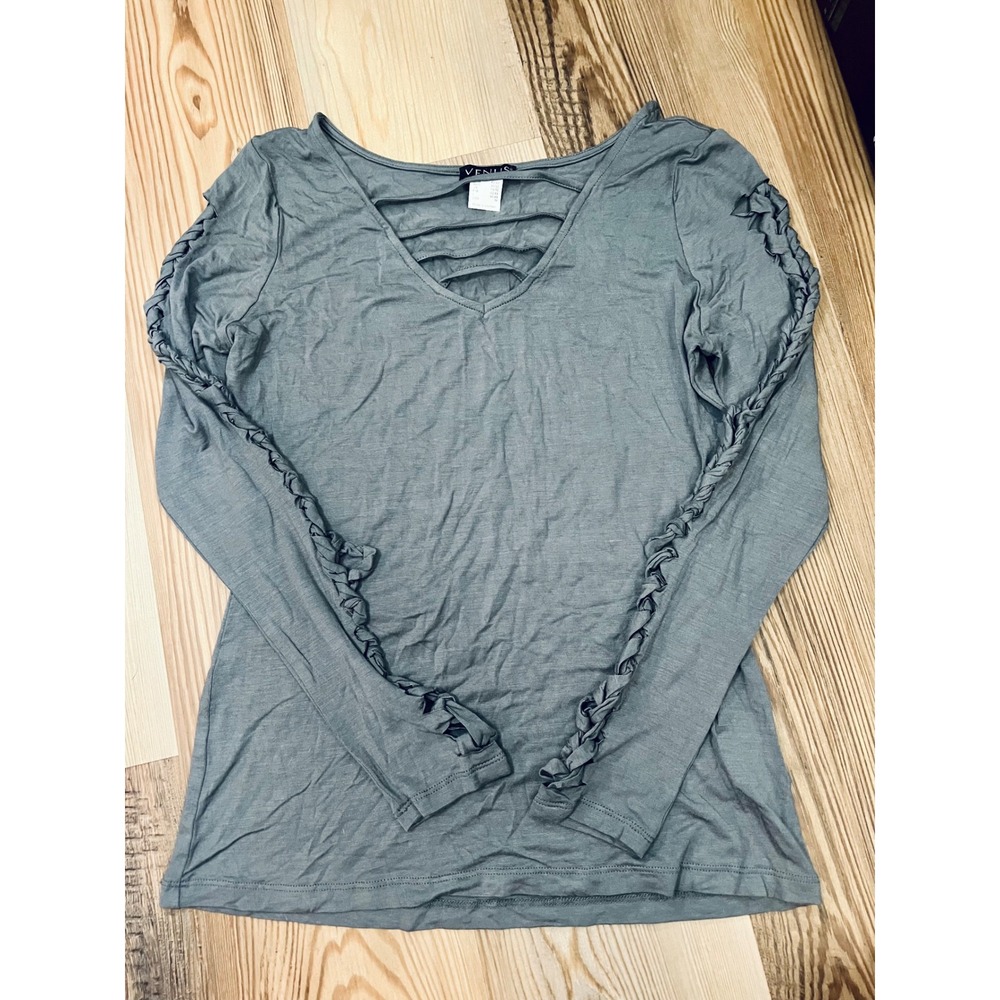 Venus Women's Medium Gray Cage Front V-Neck Braided Sleeve Long Sleeve Top